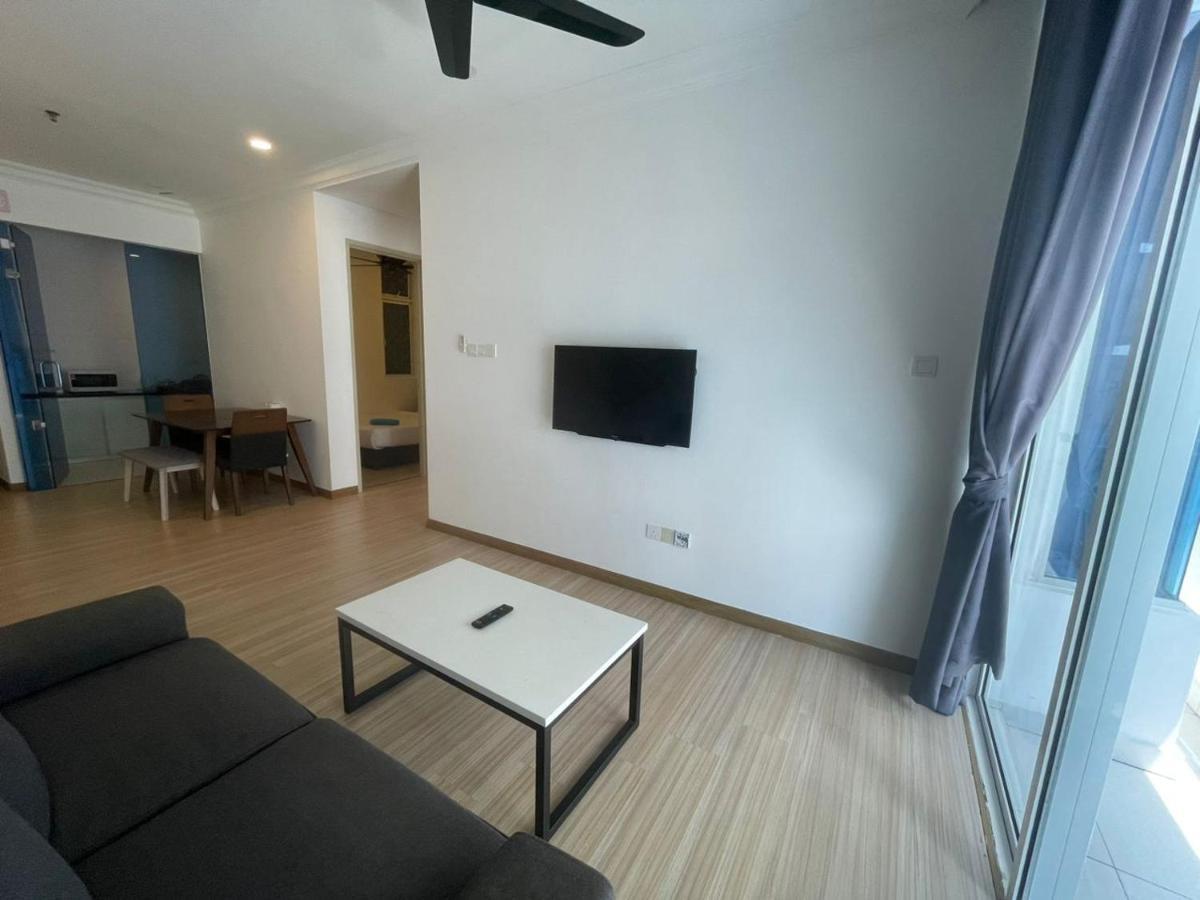 2br Near Jonker - A5